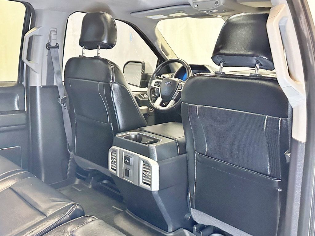 2015 Ford F-150 4WD SuperCrew 145" Lariat - 23035712 - 39
