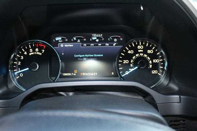 2015 Ford F-150 4WD SuperCrew 145" Lariat - 22981586 - 11