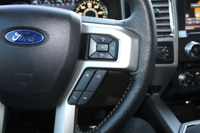 2015 Ford F-150 4WD SuperCrew 145" Lariat - 22981586 - 25