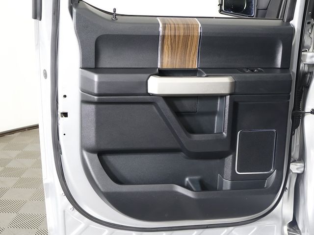 2015 Ford F-150 4WD SuperCrew 145" Lariat - 22941287 - 27