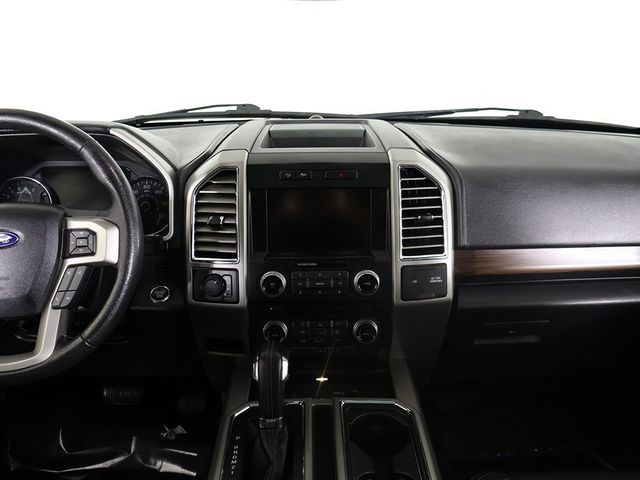 2015 Ford F-150 4WD SuperCrew 145" Lariat - 22941287 - 39