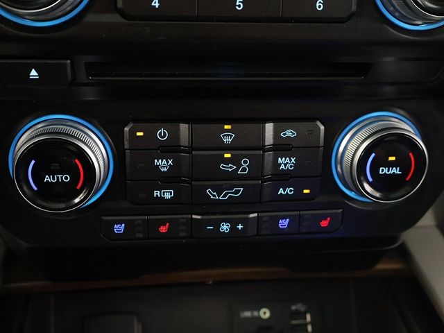 2015 Ford F-150 4WD SuperCrew 145" Lariat - 22941287 - 55