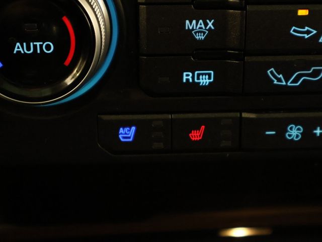 2015 Ford F-150 4WD SuperCrew 145" Lariat - 22941287 - 56