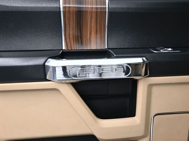 2015 Ford F-150 4WD SuperCrew 145" Lariat - 23001943 - 9