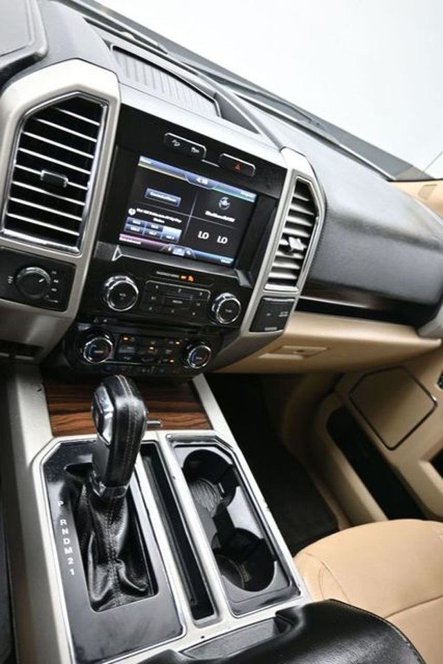 2015 Ford F-150 4WD SuperCrew 145" Lariat - 23001943 - 16