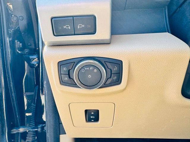 2015 Ford F-150 4WD SuperCrew 145" Lariat - 23009330 - 22