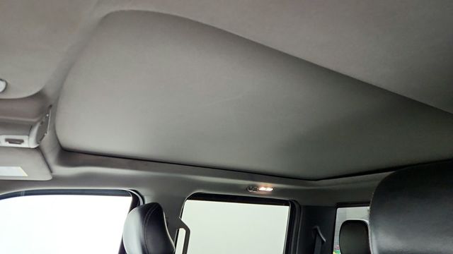 2015 Ford F-150 4WD SuperCrew 145'' Lariat with 502A, Twin Panel Moonroof & ACC - 22956687 - 10