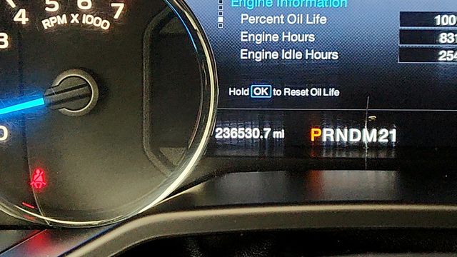 2015 Ford F-150 4WD SuperCrew 145'' Lariat with 502A, Twin Panel Moonroof & ACC - 22956687 - 15