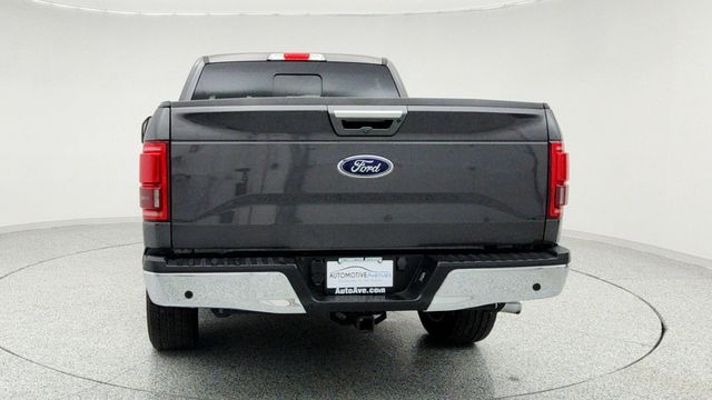 2015 Ford F-150 4WD SuperCrew 145'' Lariat with 502A, Twin Panel Moonroof & ACC - 22956687 - 5