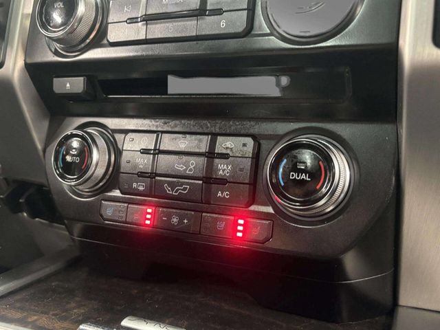 2015 Ford F-150 4WD SuperCrew 145" Platinum - 22988607 - 29