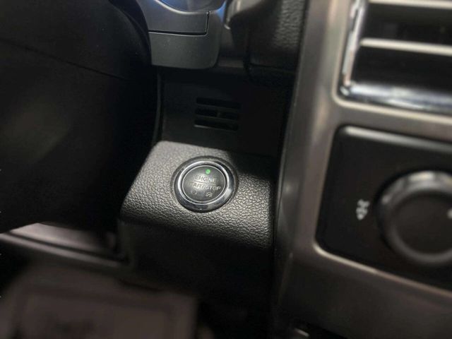 2015 Ford F-150 4WD SuperCrew 145" Platinum - 22988607 - 31