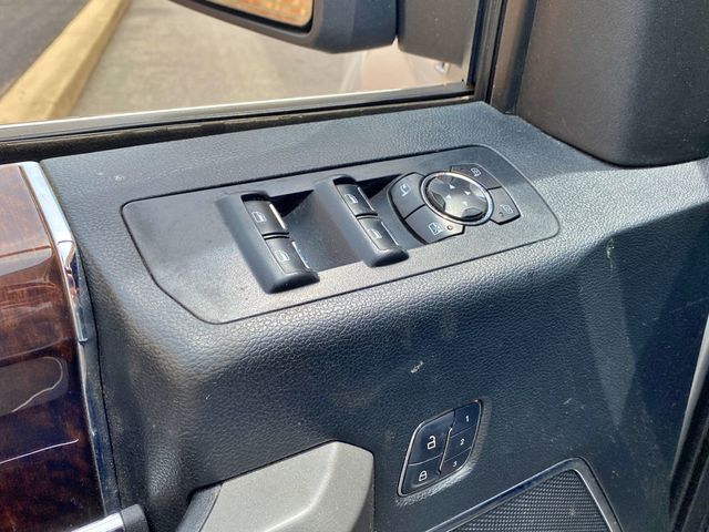 2015 Ford F-150 4WD SuperCrew 145" Platinum - 23022981 - 7