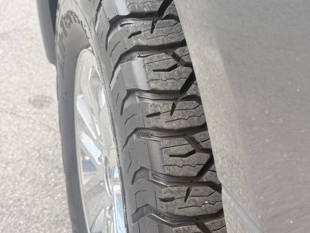 2015 Ford F-150 4WD SuperCrew 145" XL - 23047886 - 9