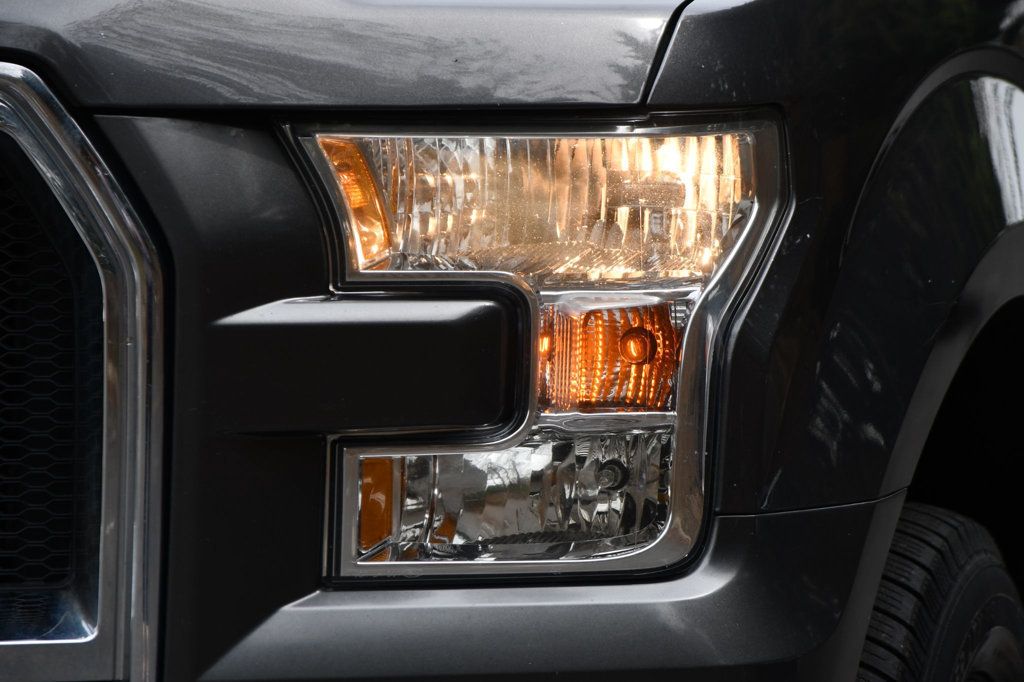 2015 Ford F-150 XLT photo 4