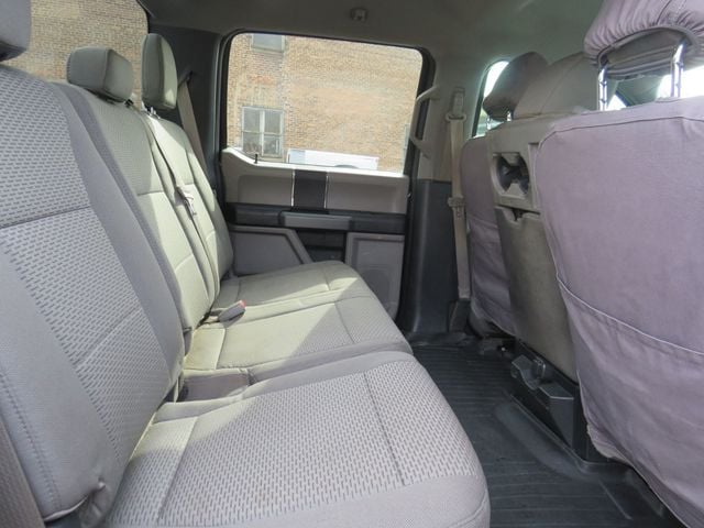 2015 Ford F-150 4WD SuperCrew 145" XLT (Clear Title) - 22990689 - 8