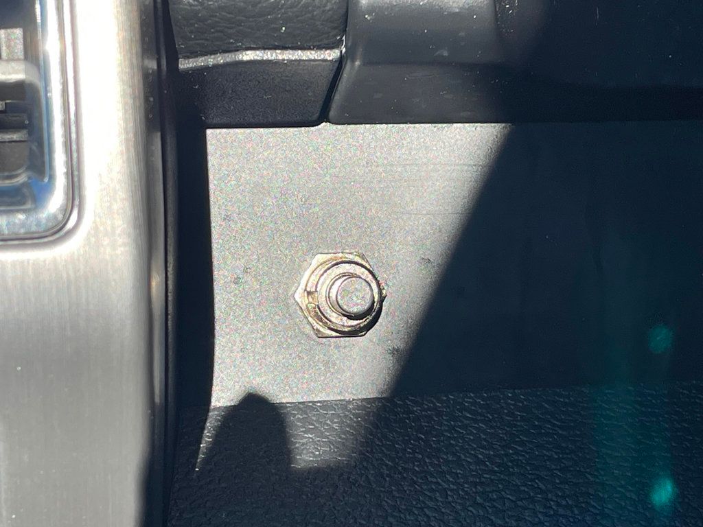 2015 Ford F-150 4WD SuperCrew 157" Platinum - 23044159 - 32