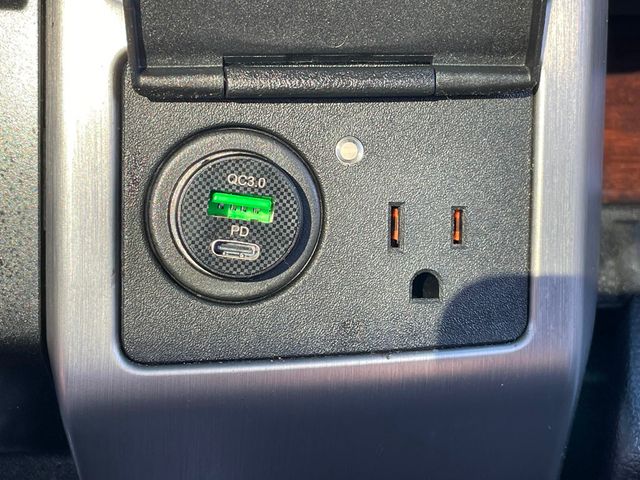 2015 Ford F-150 4WD SuperCrew 157" Platinum - 23044159 - 40