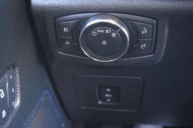 2015 Ford F-150 LARIAT, LIFTED,  FX4 PKG, 4X4, PREMIUM WHEELS, ALL TERRAIN TIRES - 22994757 - 26