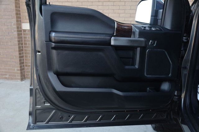 2015 Ford F-150 Platinum - 23078856 - 14
