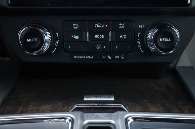2015 Ford F-150 Platinum - 23078856 - 51