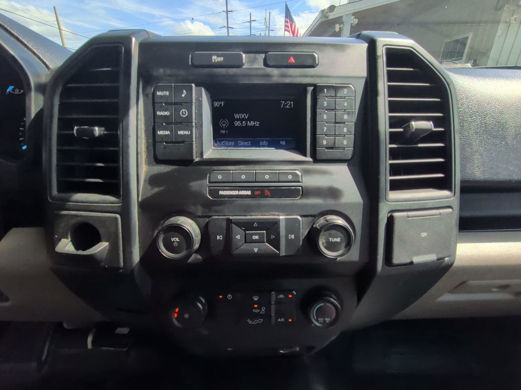 Ford F-150 SUPER CAB photo 17