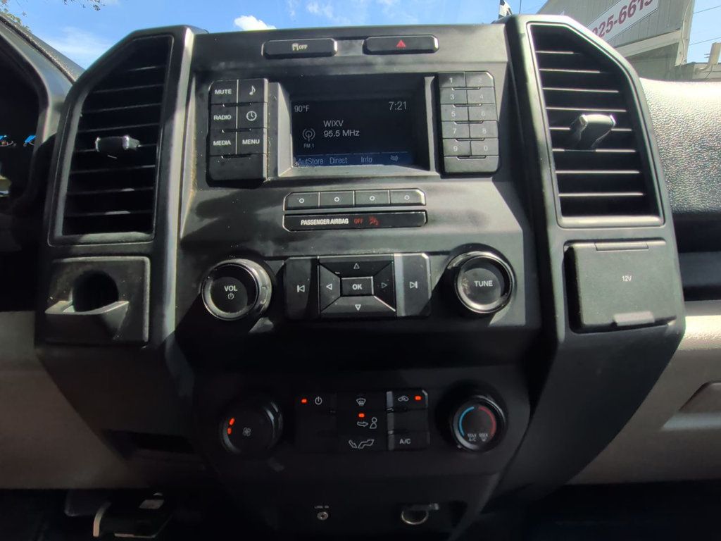 Ford F-150 SUPER CAB photo 18