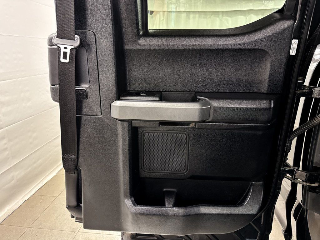 2015 Ford F-150 XLT photo 14