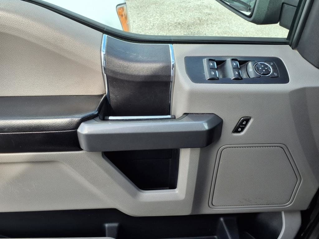 2015 Ford F-150 SUPERCREW - 22880531 - 16