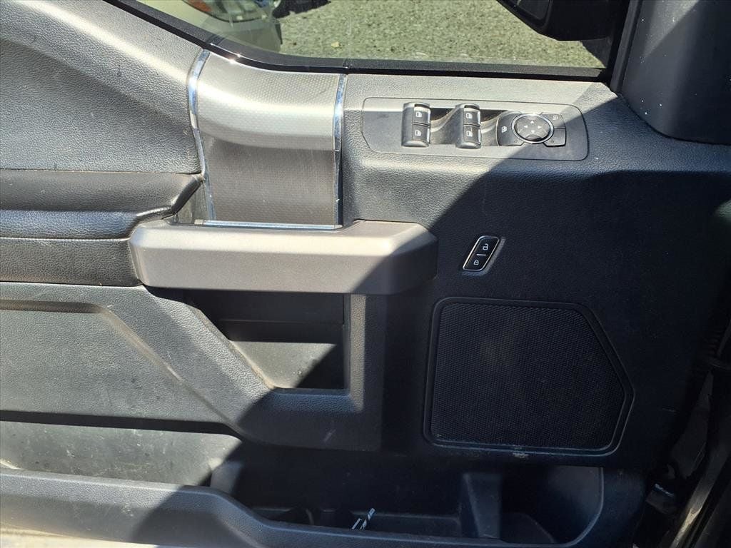 2015 Ford F-150 SUPERCREW - 22912675 - 18
