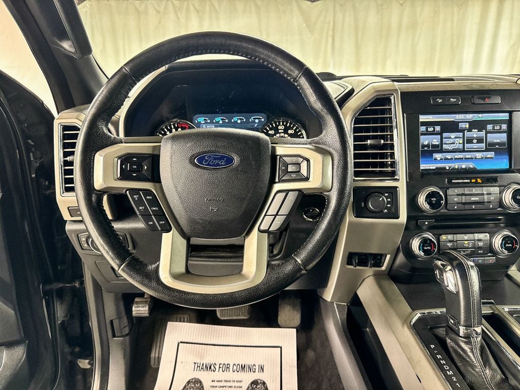 2015 Ford F-150 Lariat photo 8