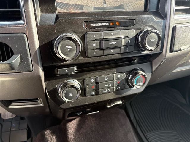 2015 Ford F-150 Supercrew XLT Pickup 4D 5 1/2 ft - 22970111 - 15