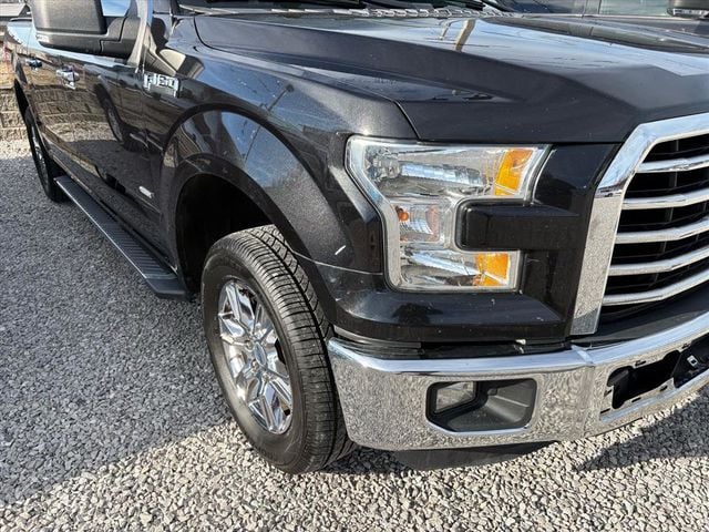 2015 Ford F-150 Supercrew XLT Pickup 4D 5 1/2 ft - 22970111 - 23