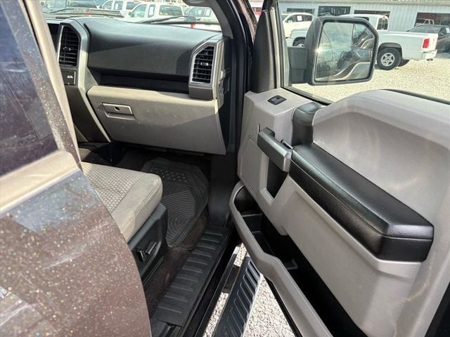 2015 Ford F-150 Supercrew XLT Pickup 4D 5 1/2 ft - 22970111 - 24