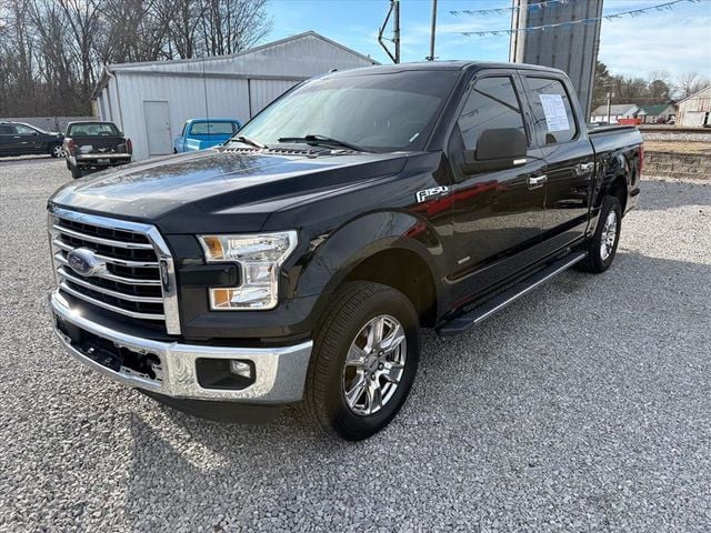 2015 Ford F-150 Supercrew XLT Pickup 4D 5 1/2 ft - 22970111 - 3