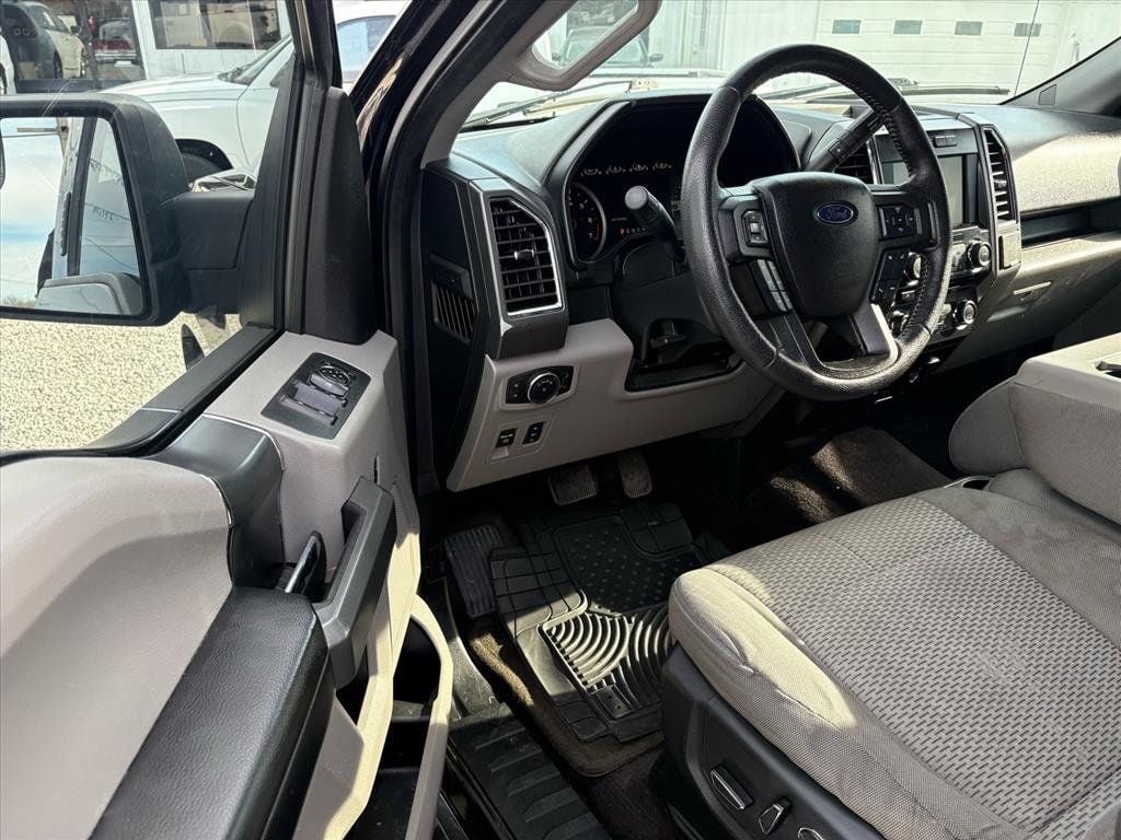 2015 Ford F-150 Supercrew XLT Pickup 4D 5 1/2 ft - 22970111 - 8