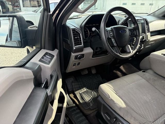 2015 Ford F-150 Supercrew XLT Pickup 4D 5 1/2 ft - 22970111 - 8