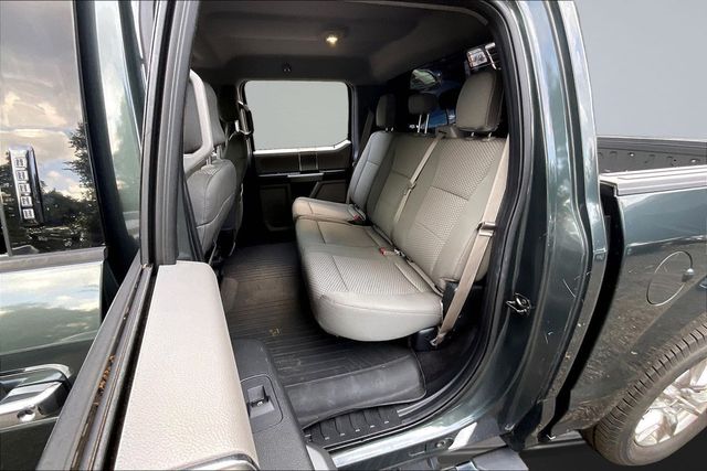 2015 Ford F-150 XLT - 23038242 - 17