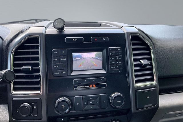 2015 Ford F-150 XLT - 23038242 - 27