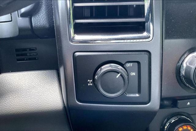 2015 Ford F-150 XLT - 23038242 - 28