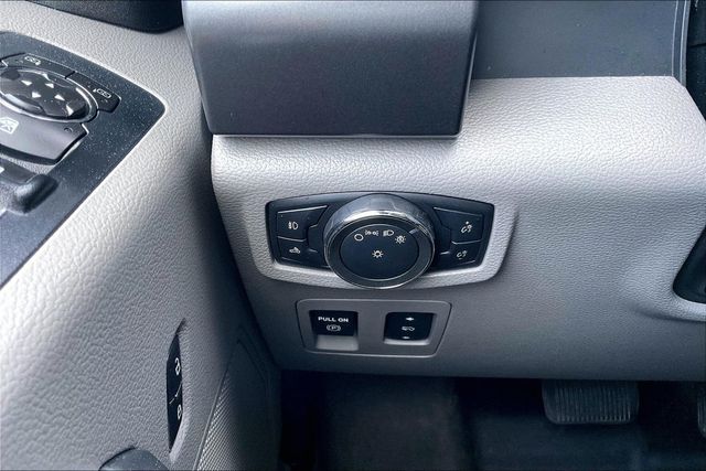 2015 Ford F-150 XLT - 23038242 - 29