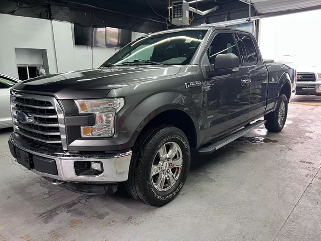 2015 Ford F-150 XLT Pickup 4D 6 1/2 ft - 22606489 - 3