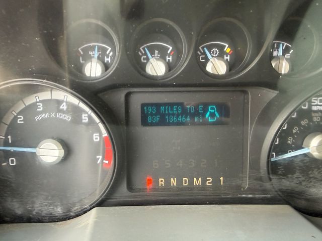 2015 Ford F-250 Crew Cab Pickup Truck  - 23079669 - 9