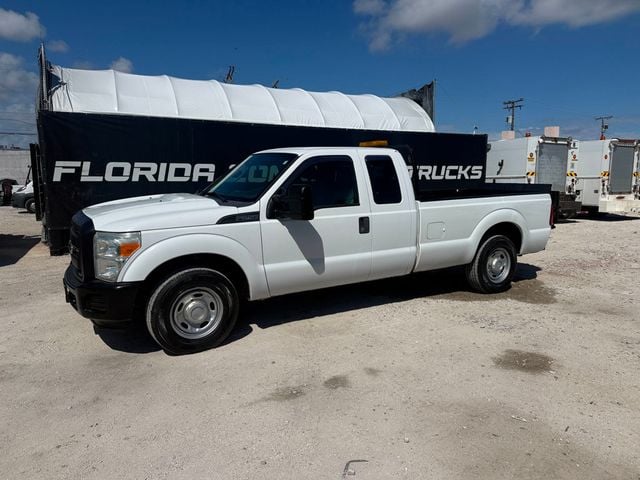 2015 Ford F-250 Extended Cab Pickup With Liftgate  - 22986348 - 1