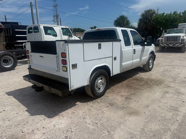 2015 Ford F-250 Utility Service Truck  - 23054974 - 4
