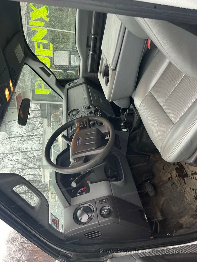 2015 Ford F-350 Super Duty XLT 4DR 4WD Crew Cab LB Chassis SRW - 21231404 - 8