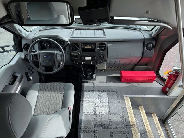 2015 Ford F-550 24 Pass Shuttle Bus w/ Lift & Rear Luggage For Tours Charters Activity & Church Transportation - 22920061 - 24