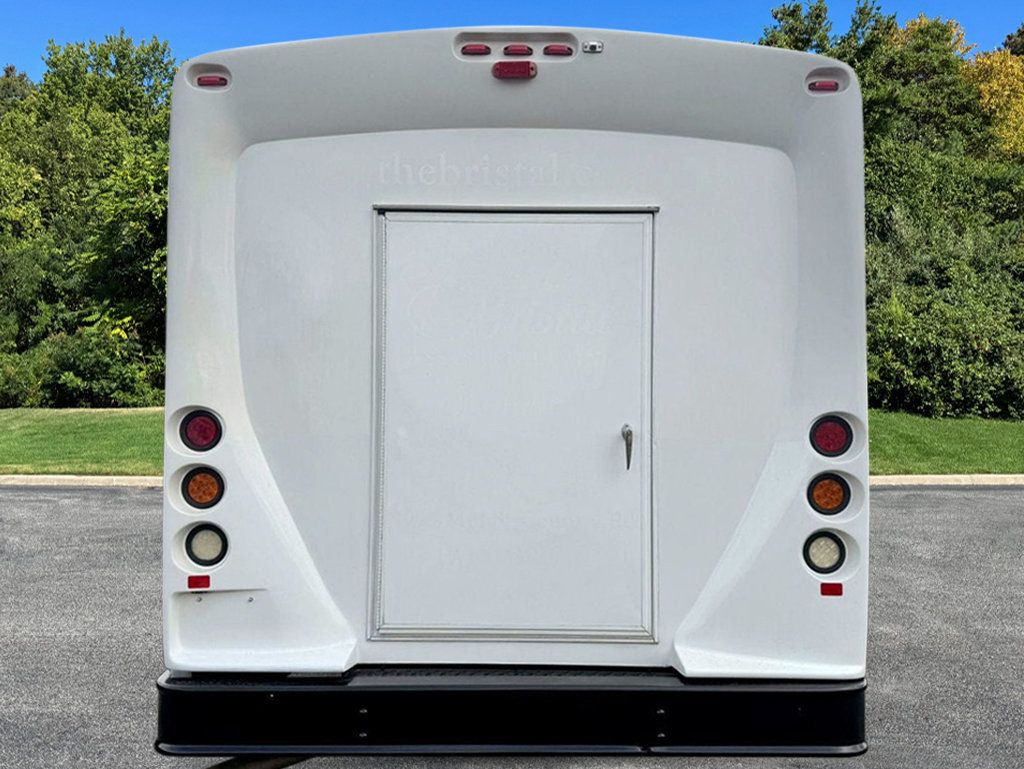 2015 Ford F-550 24 Pass Shuttle Bus w/ Lift & Rear Luggage For Tours Charters Activity & Church Transportation - 22920061 - 8