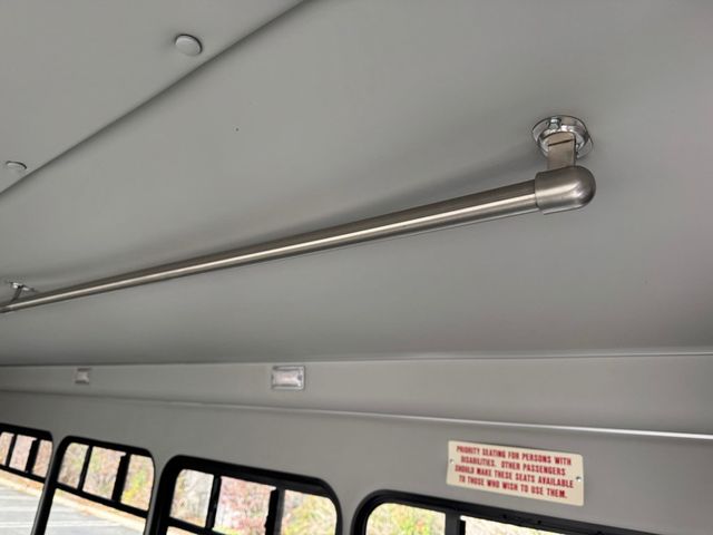 2015 Ford F-550 Cutaway 24 Pass Wheelchair Shuttle Bus For Tours Charters Activity & Church Transportation - 22920061 - 39