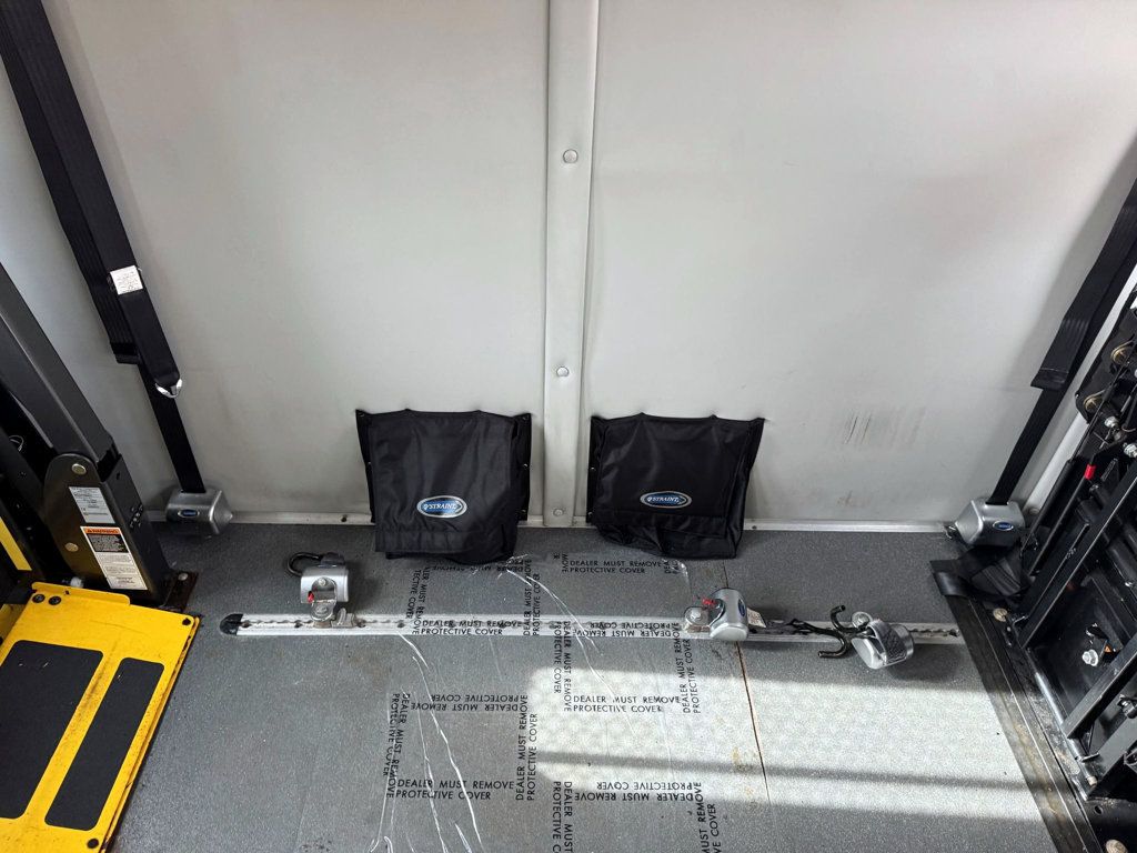 2015 Ford F-550 Cutaway 24 Pass Wheelchair Shuttle Bus For Tours Charters Activity & Church Transportation - 22920061 - 42