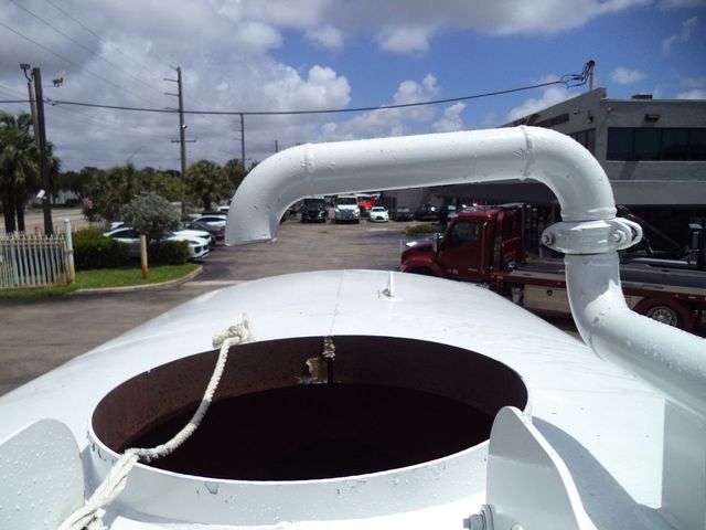 2015 Ford F-650 With Curry 2000 Gallon Steel Water Tank & Sprayers - 23032276 - 29